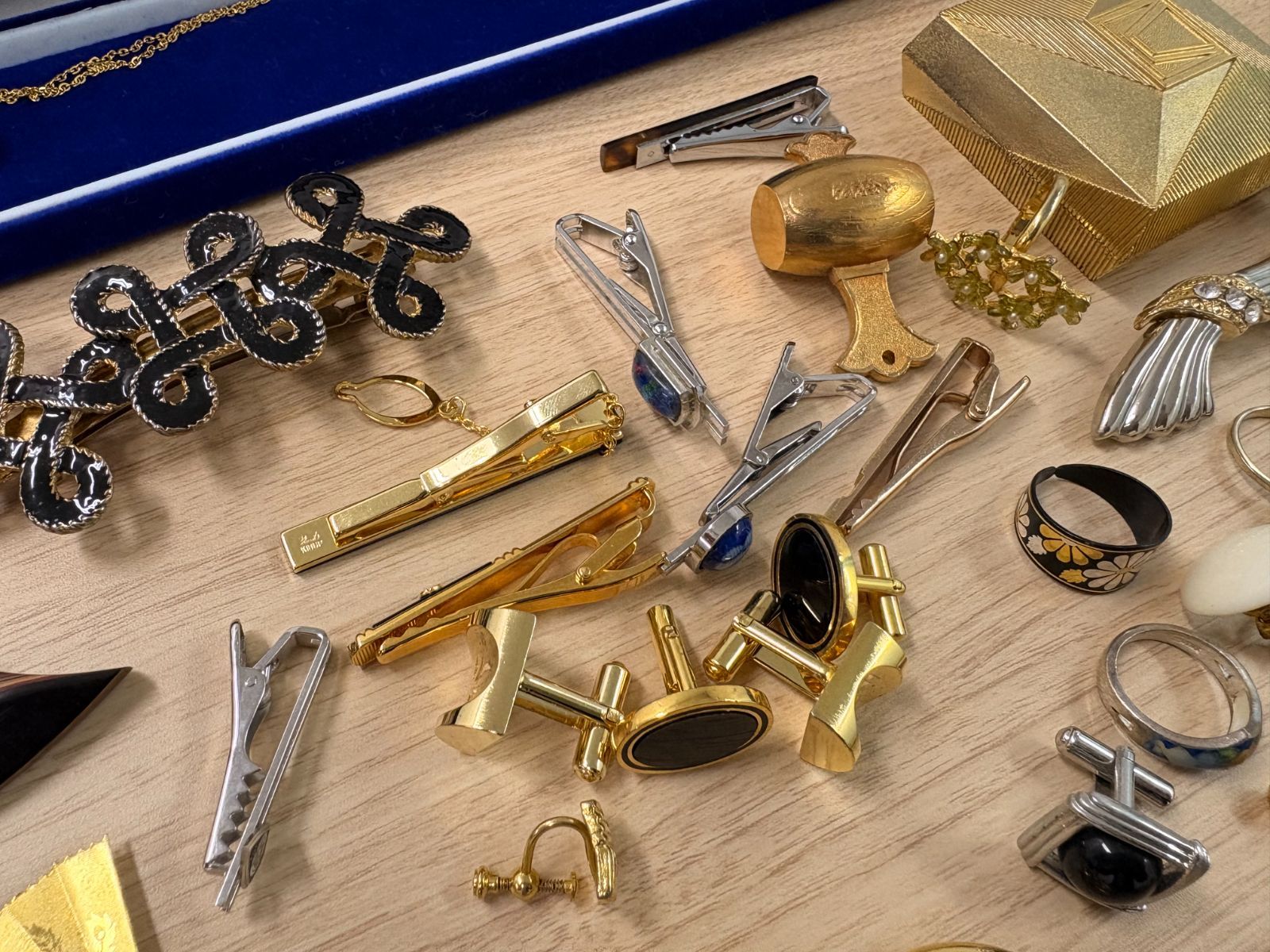 遺品整理・まとめ売り】アクセサリー ジュエリー ネックレス - メルカリ