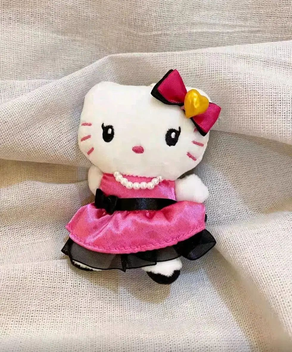 ハローキティ ピンクドレス ぬいぐるみ キーリング ぬい - メルカリ