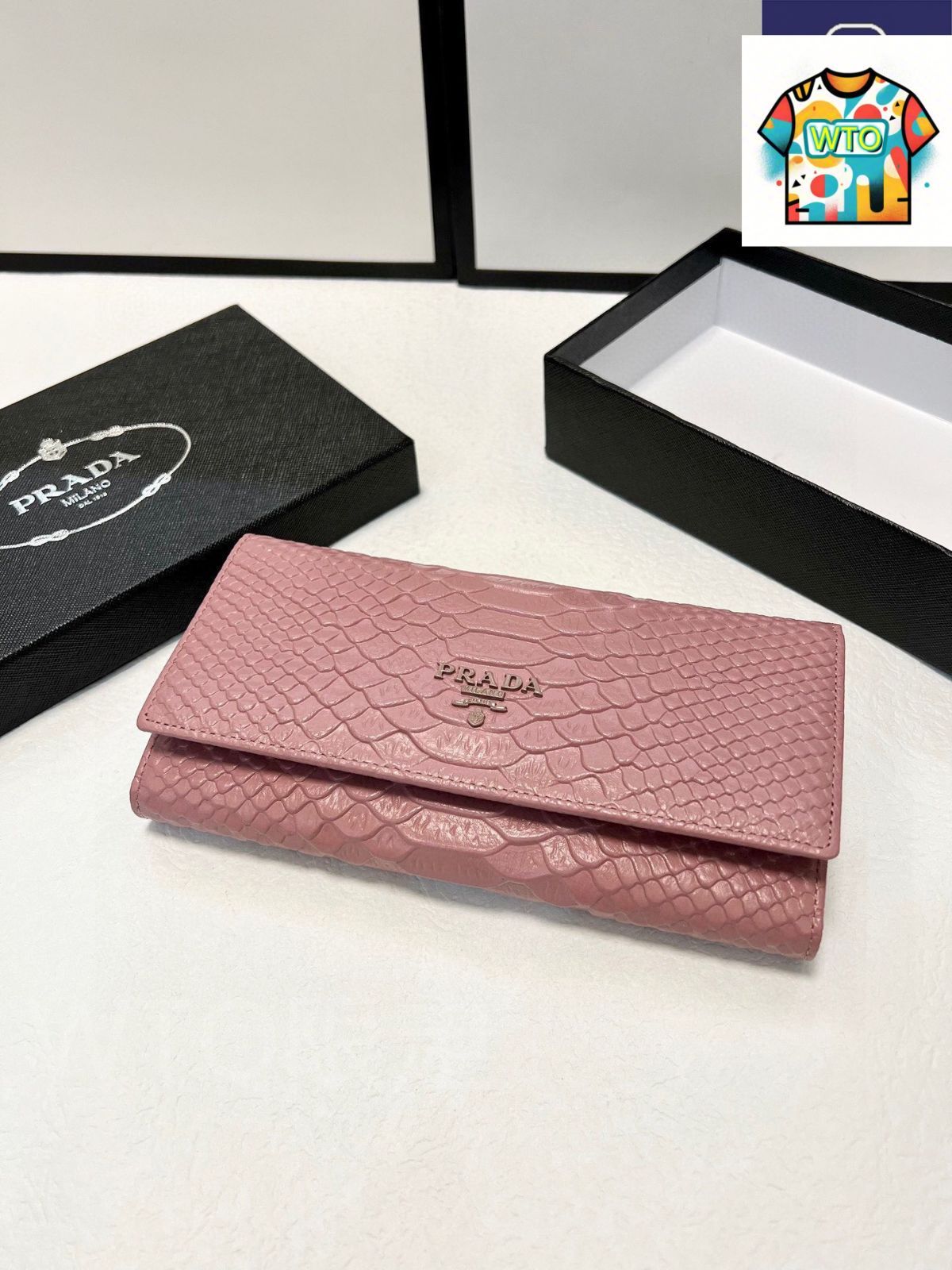 今日特価】Prada プラダ クラシック二つ折りウォレットシリーズ 精巧な