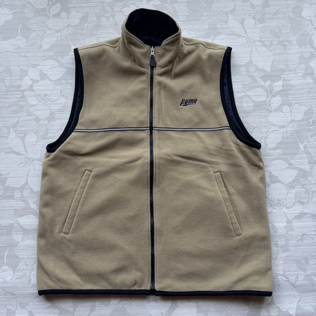 PUMA プーマ リバーシブル フリースベスト Lサイズ ネイビー