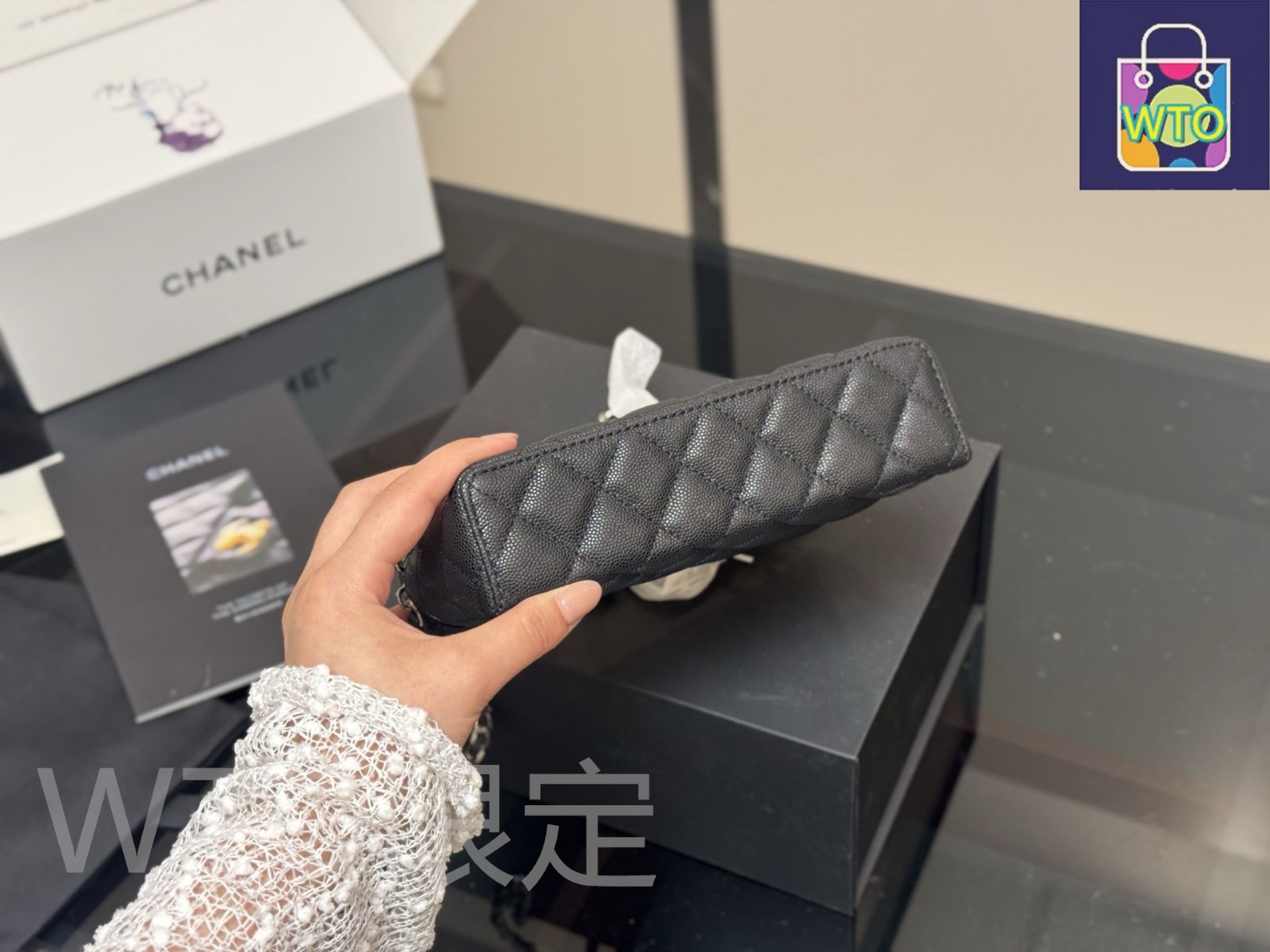 今日特価】Chanel シャネル ランチボックスホボ ラウンジバッグ 軽量で