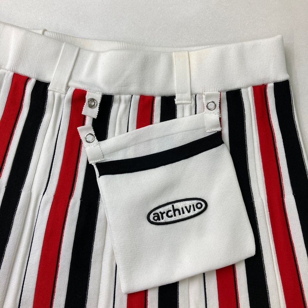 アルチビオ ⭐︎セットアップ　ストライプトップス＆赤スカート　美品　サイズ38 アルチビオ ⭐︎セットアップ ストライプトップス＆赤スカート 美品