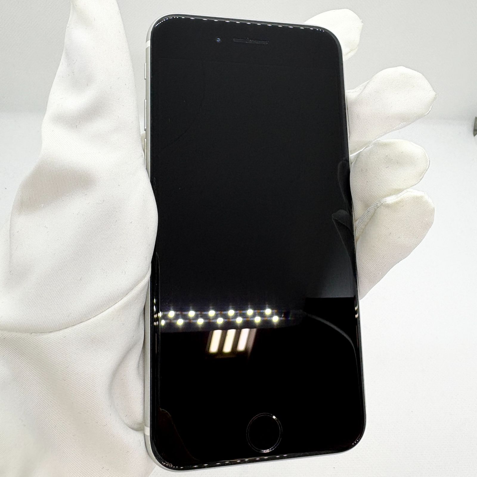 並品】【新品バッテリー100%】 iPhone SE2 64GB ホワイト 4982 SIM