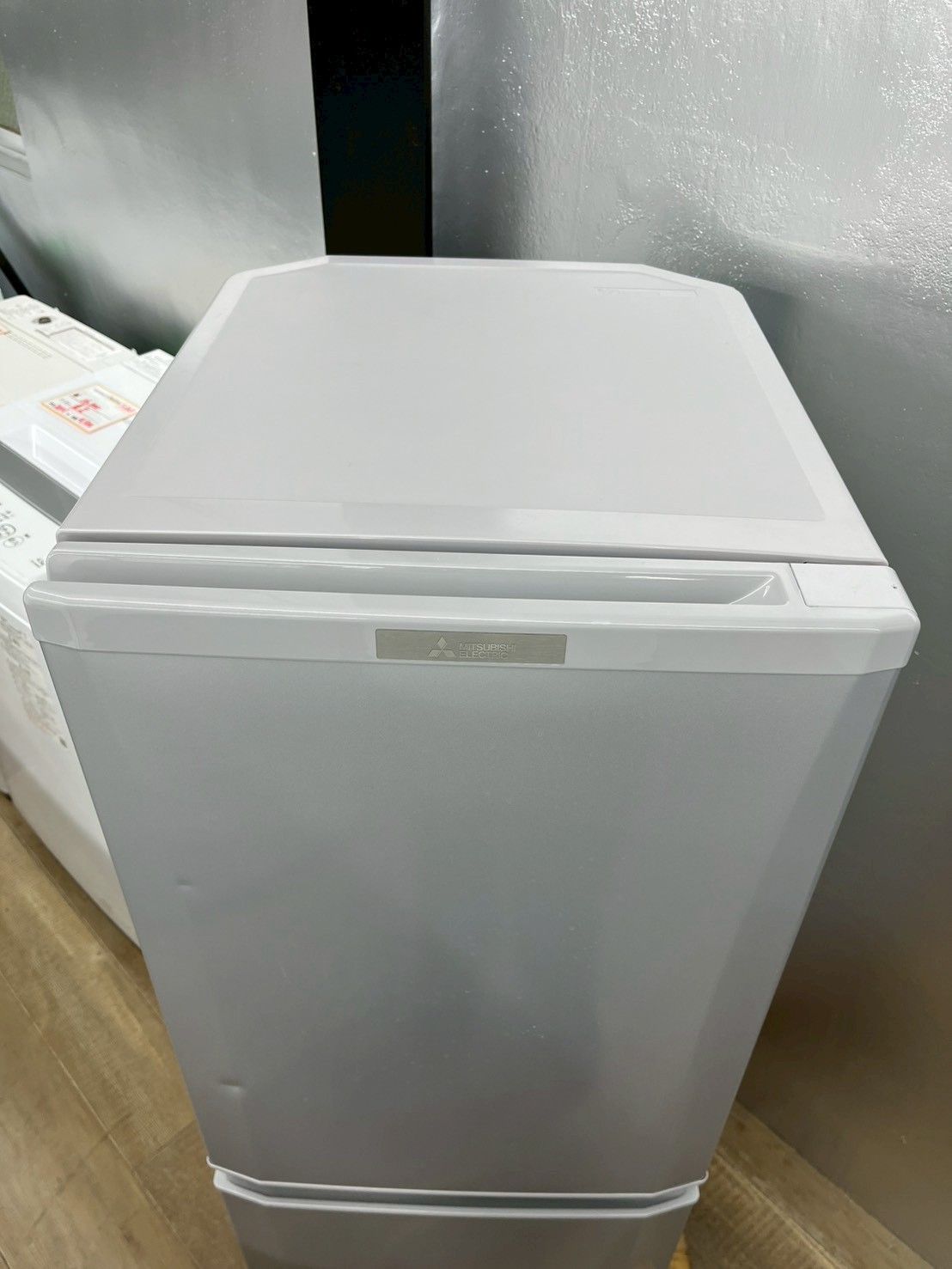 大阪送料無料★3か月保障付★冷蔵庫★2020年★MR-P15E-B1★R-746 大阪送料無料☆3か月保障付き☆冷蔵庫☆三菱☆2ドア☆2020年☆MR-P15E