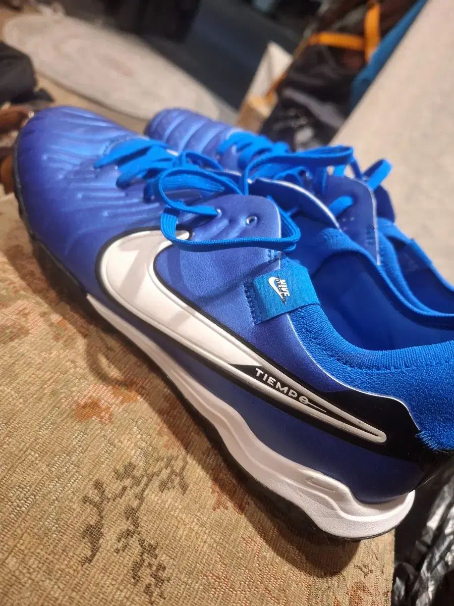 NIKE TIEMPO 青 公式 サッカーシューズ フットサルシューズ 250mm