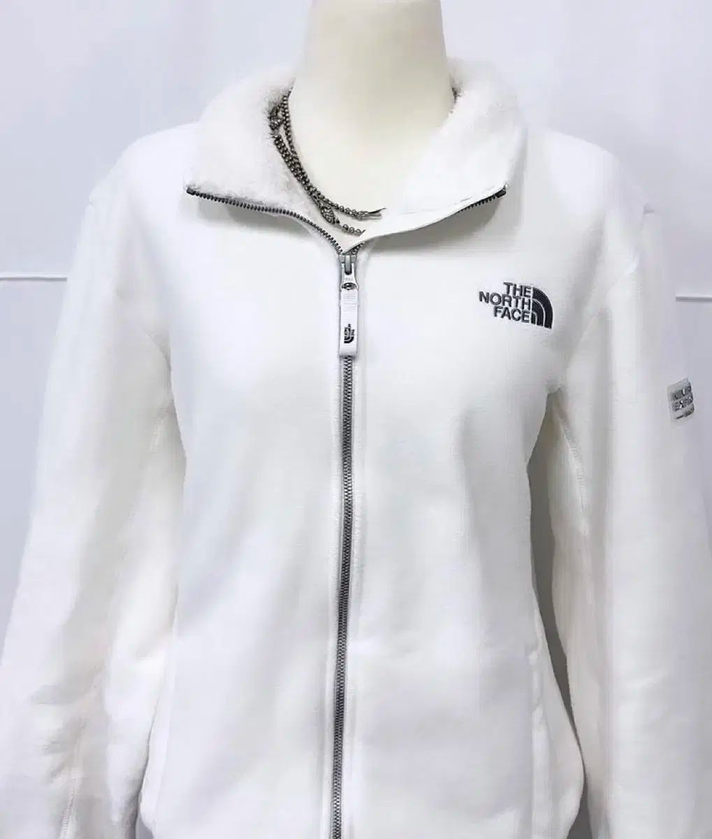 THE NORTH FACE ザノースフェイス ボアファー 白 フリース ファジー フリース ジャケット 必須アイテム