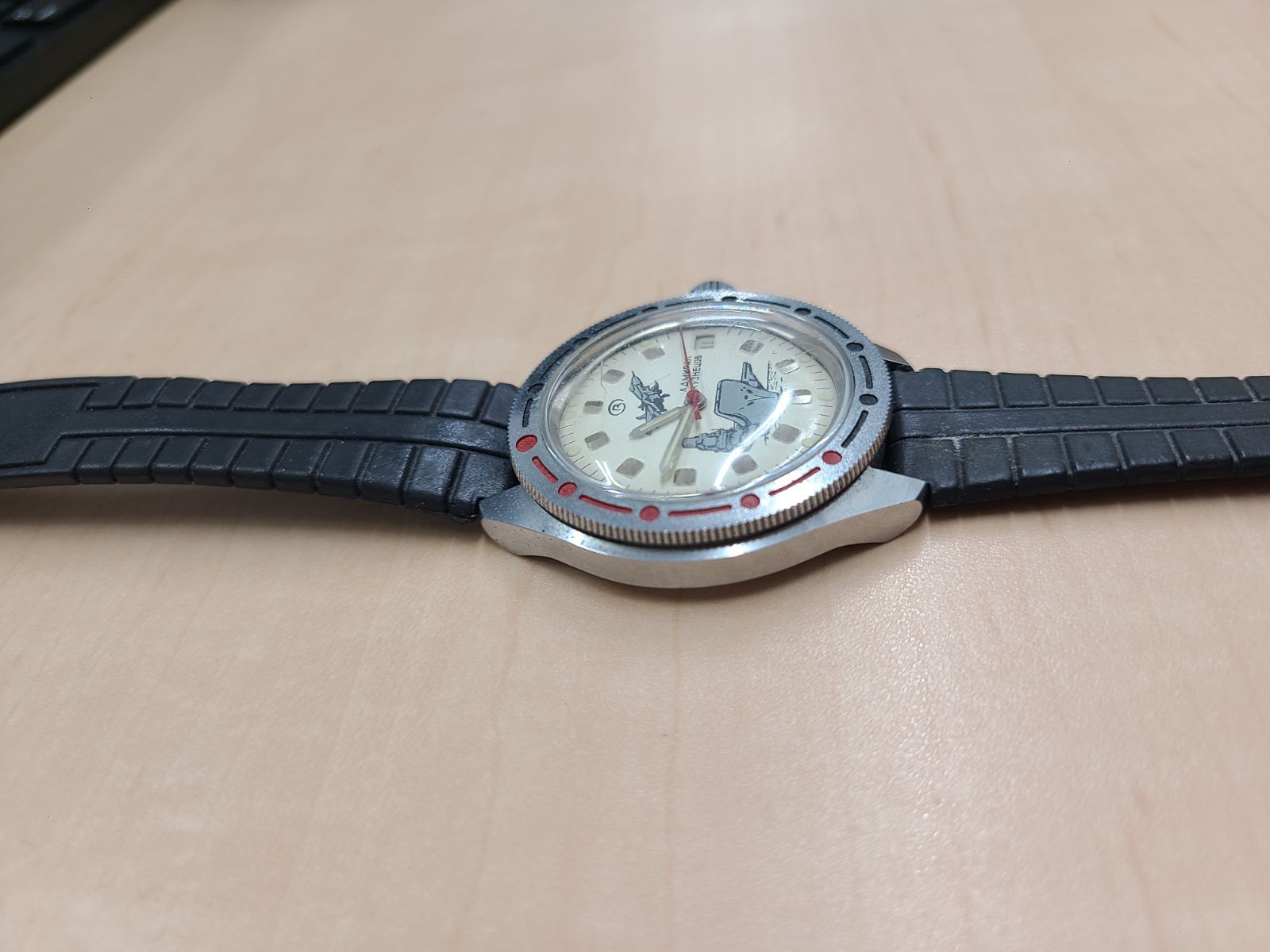 VOSTOK ボストーク ソ連製 自動巻き ダイバー 腕時計 中古 VOSTOK ボストーク ソ連製 自動巻き ダイバー 腕時計 中古