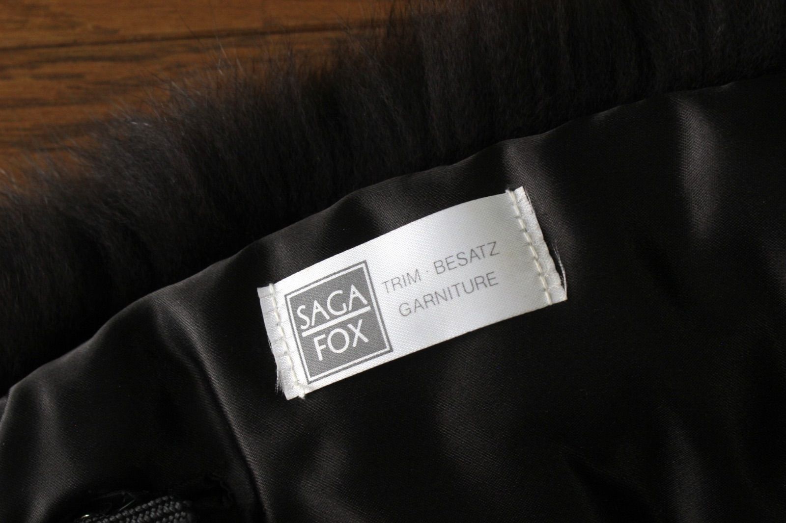 S69【新品同様】サガ 販売 フォックス SAGA FOX ショール マフラー