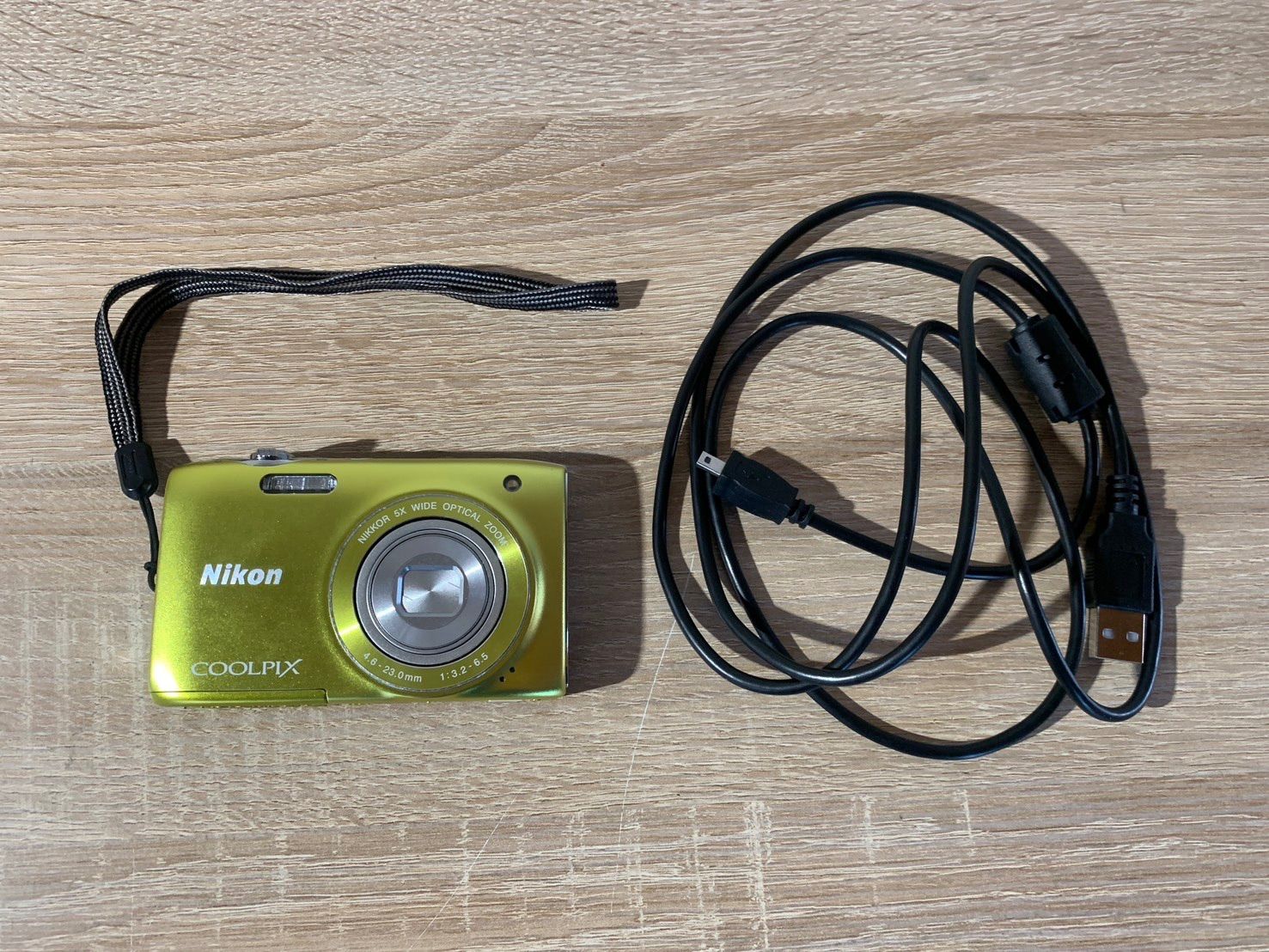 Nikon 美品 Nikon COOLPIX S3100 COOLPIX S3100 14 MP Digital Camera 