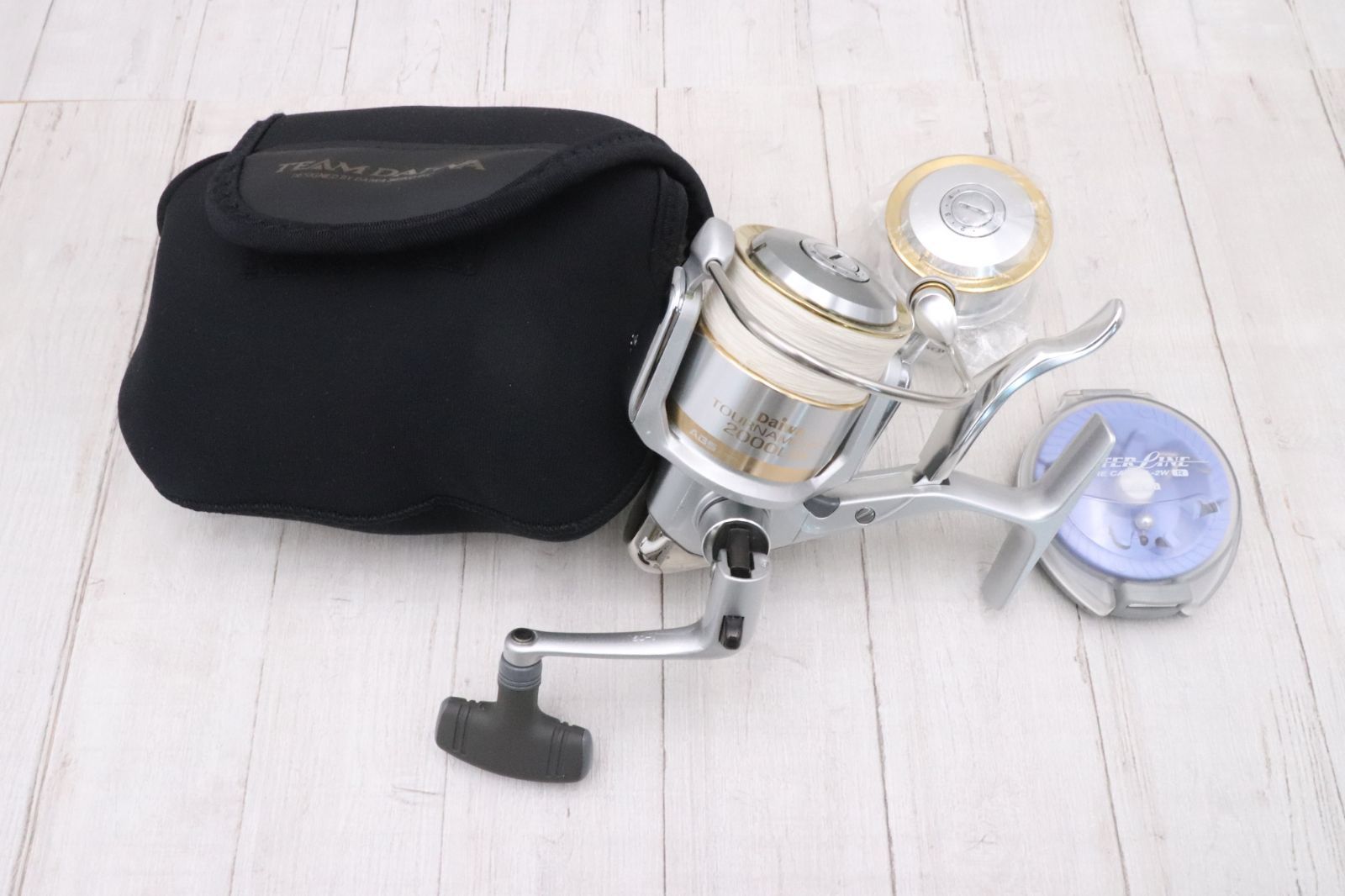 ト長】Daiwa ダイワ Tournament-Z トーナメント 2000LBA リール 釣り