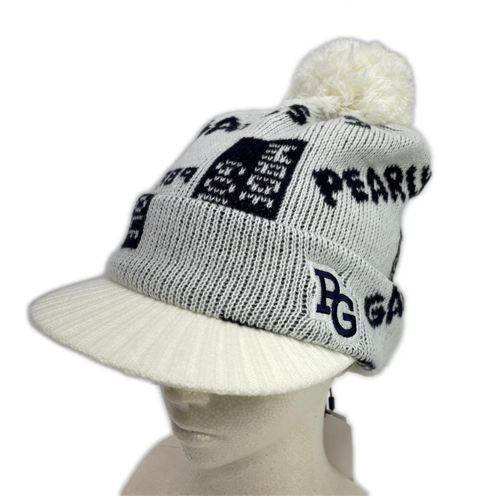 未使用品 パーリーゲイツ PEARLY GATES つば付ニット帽 フリー ホワイト 白 ロゴ柄 ボンボンニットキャップ