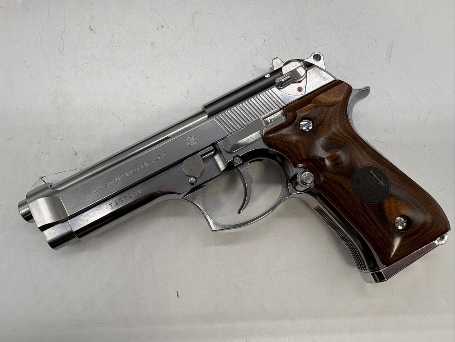 0127 東京マルイ ベレッタ M92F クロームステンレス 木製グリップ ガスガン ガスブローバック エアソフトガン ASGK 中古 MARUI 日本製