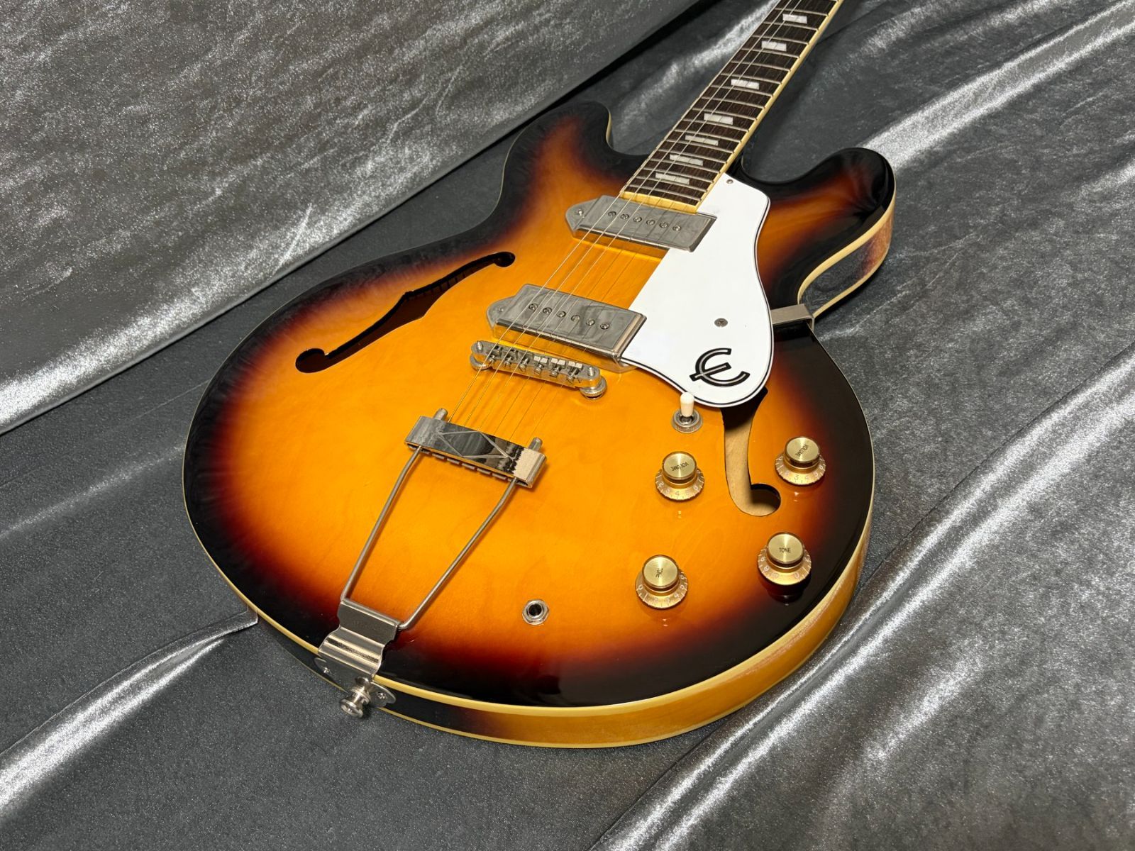 Epiphone CASINO エピフォン カジノ セミアコ定番の名器 2016年製 中古