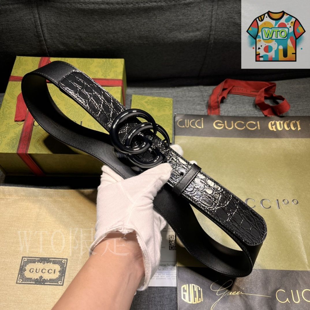 今日特価】GUCCI New Model ブラックレザーベルト with GG Perforated