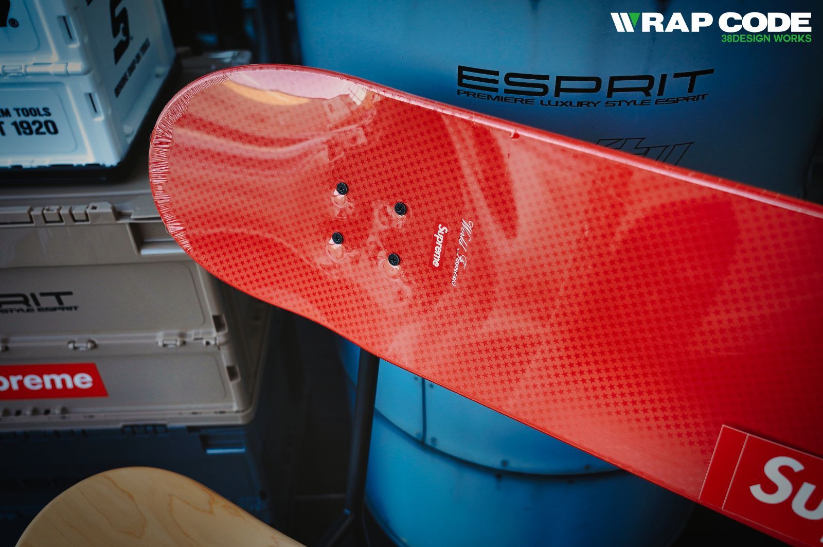 オンリー1に拘る方だけにお届け！シュプリームスケートボード カスタム