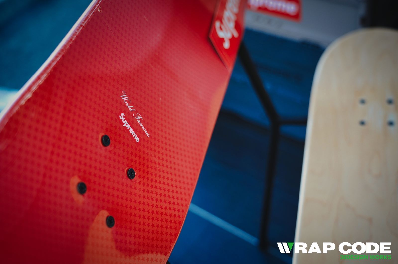 オンリー1に拘る方だけにお届け！シュプリームスケートボード カスタム