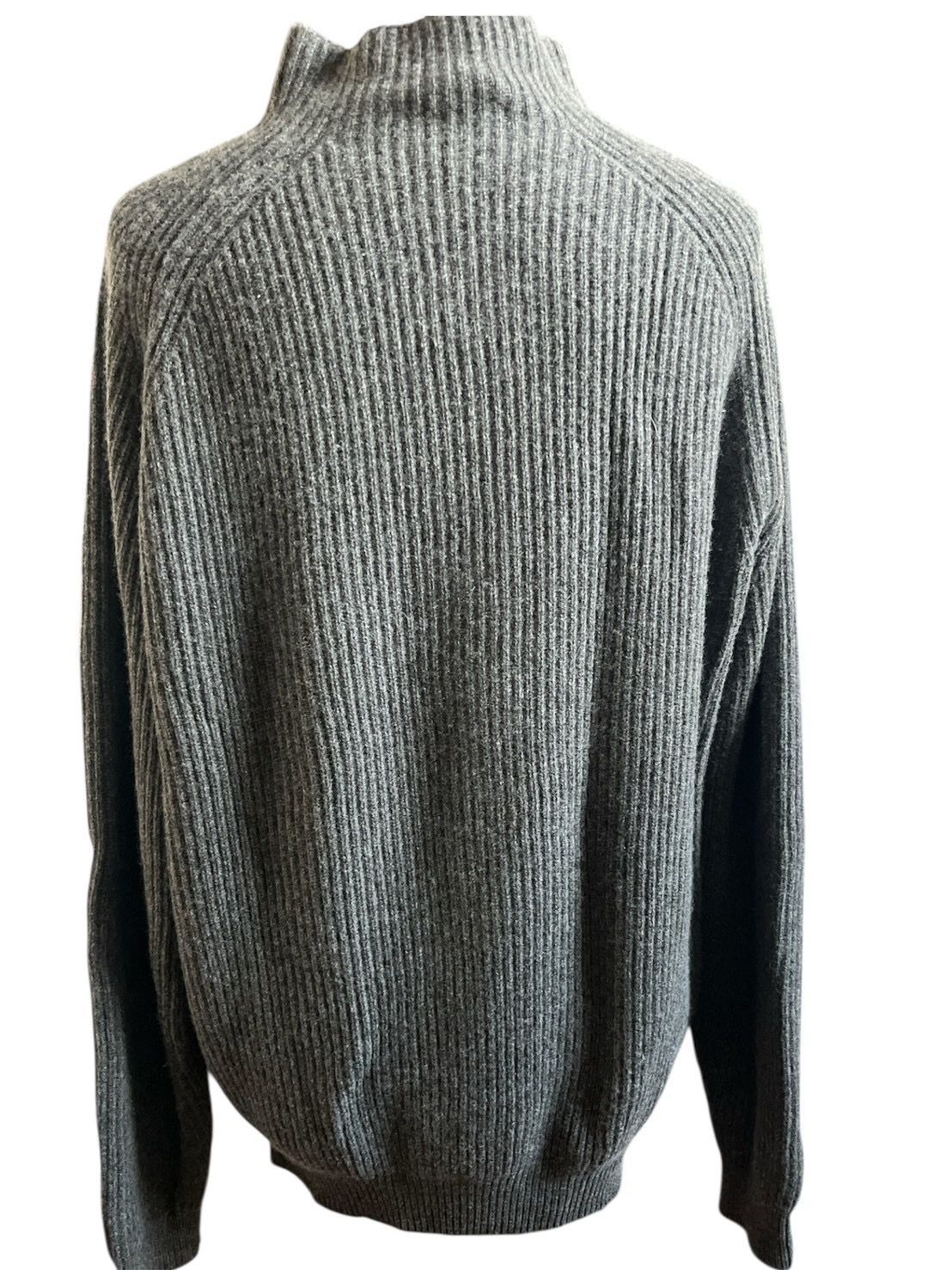 極美品 Loro Piana ロロピアーナ ベビーカシミヤ ニット 幸福感を味わえる柔らかさ！ロロ・ピアーナのベビーカシミヤニット