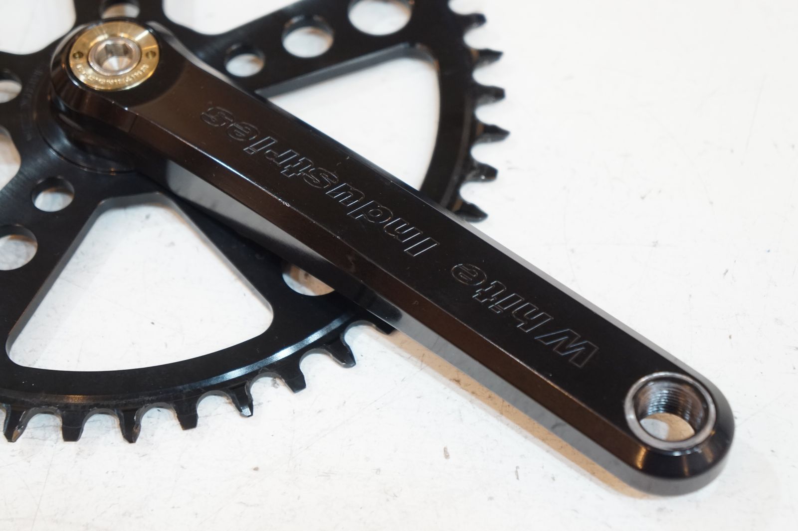 WHITE INDUSTRIES 「ホワイト インダストリーズ」 46T 165mm クランク