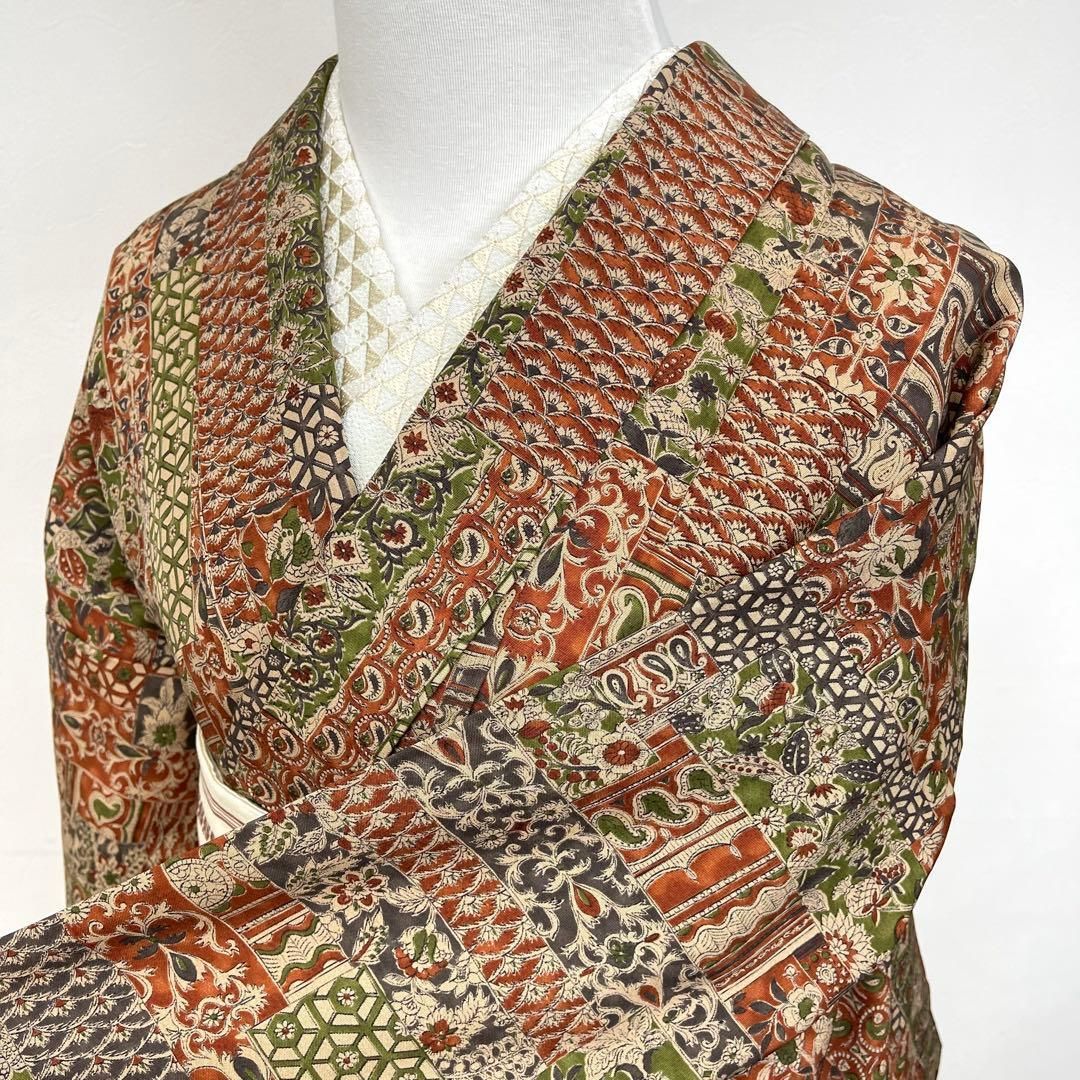 着物と帯 時流】ヒ92yts◇単衣 小紋 正絹◇更紗柄 居敷当て付き 美品