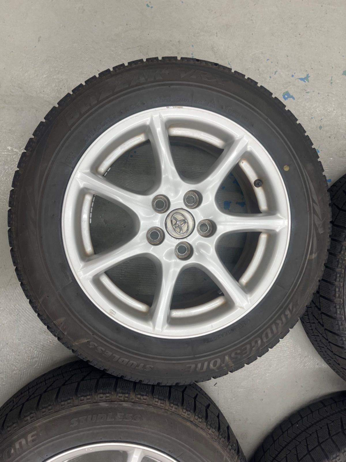 ボブ④ エスティマ 純正アルミ 215/60R17 24年製スタッドレス 2025年最新】Yahoo!オークション -エスティマ スタッドレスタイヤ 17