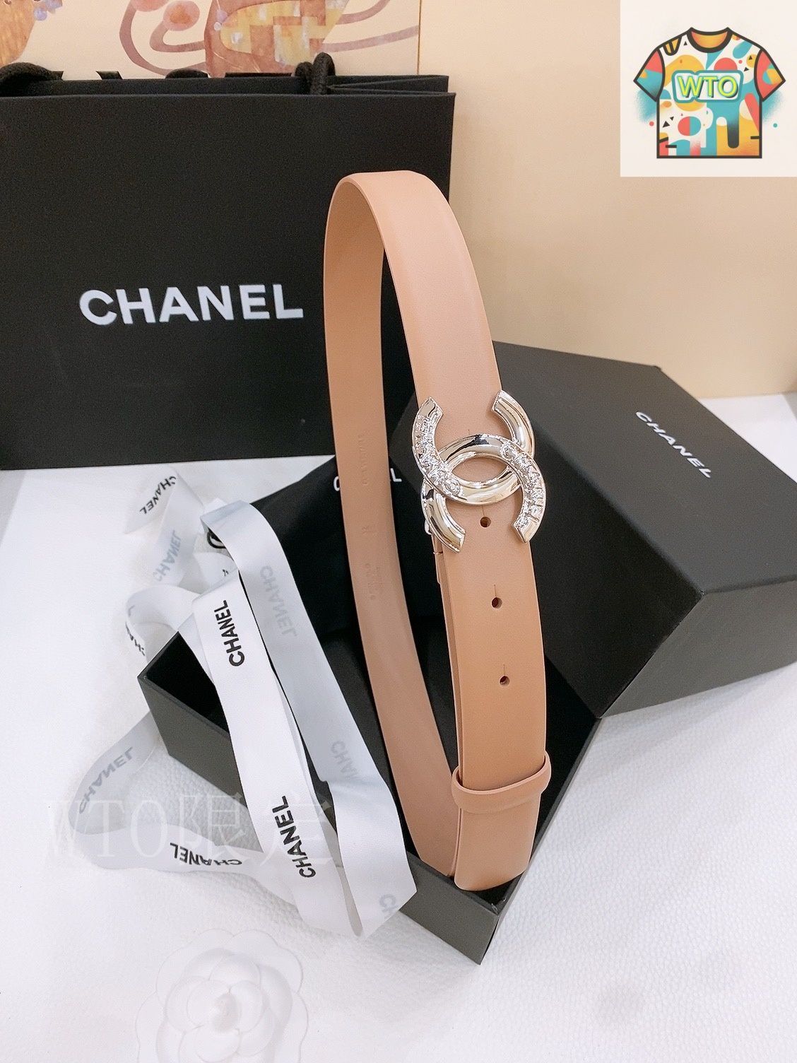 CHANEL ホワイト ダブルCロゴベルト CHANEL ホワイト ダブルCロゴベルト