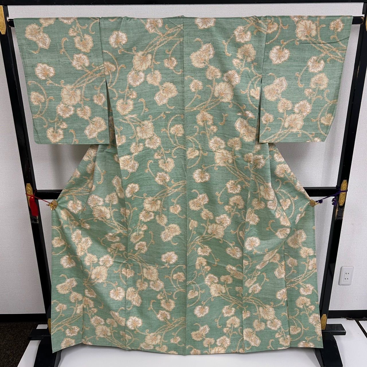 十日町紬 単衣 唐草模様 裄66.5 素敵な絣柄 正絹 着物 MK-1358 - メルカリ