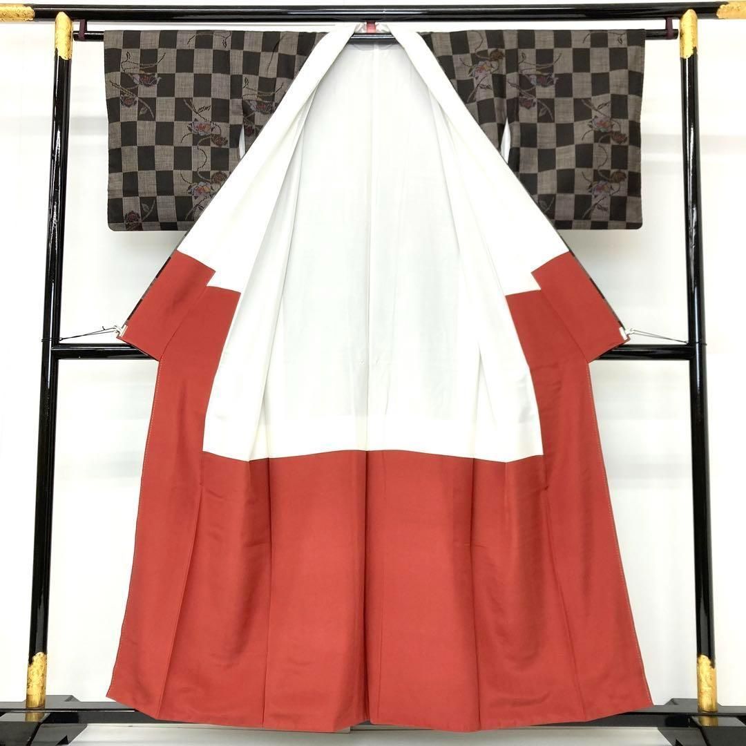 着物と帯 時流】オ24801s◇本場泥大島紬◇縦横絣 美品 裄64丈160