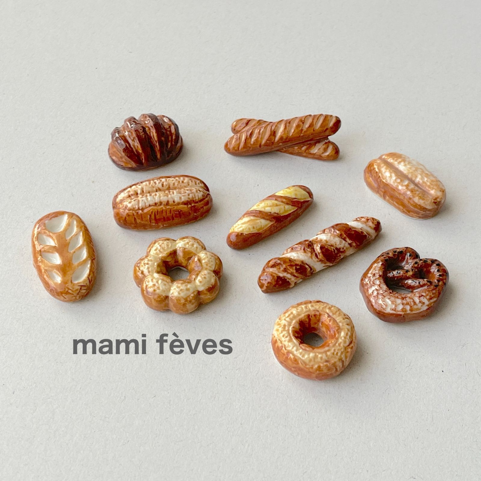 フェーヴ パンと酵母 10個 2001年 フランス フェーブ ミニチュア陶器