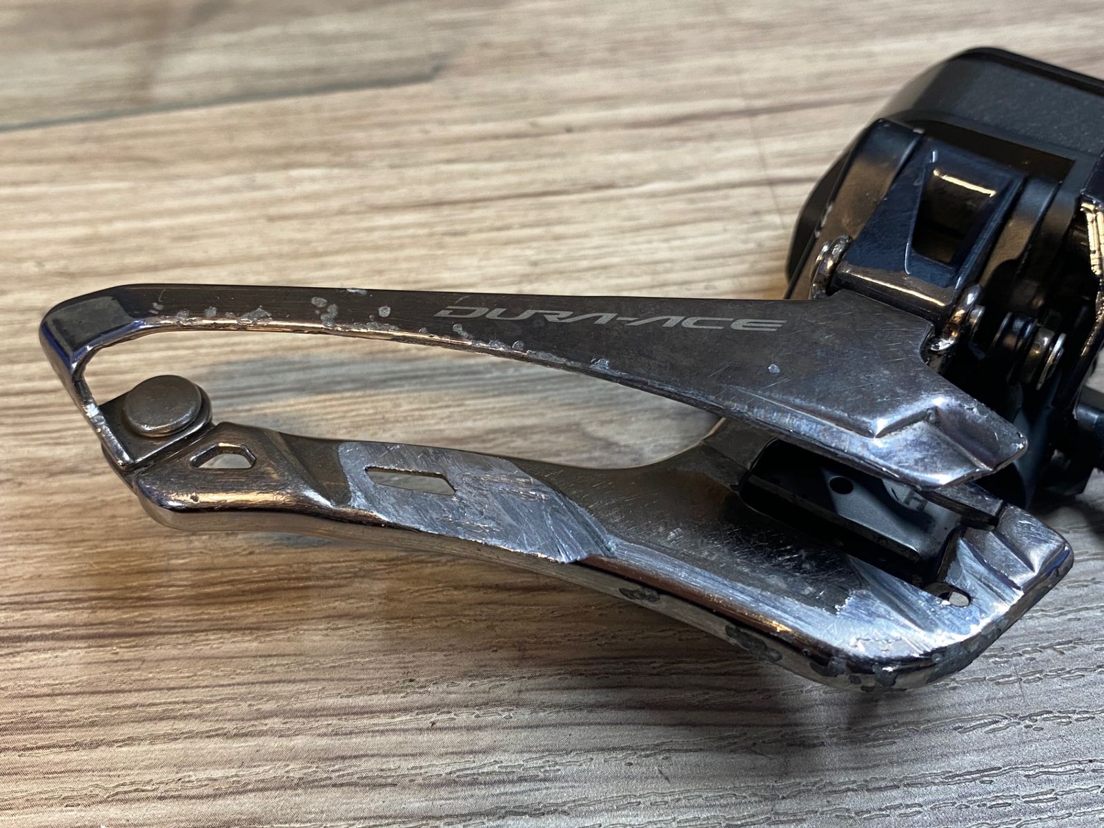 JJ345 シマノ SHIMANO デュラエース DURA-ACE FD-R9150 フロント