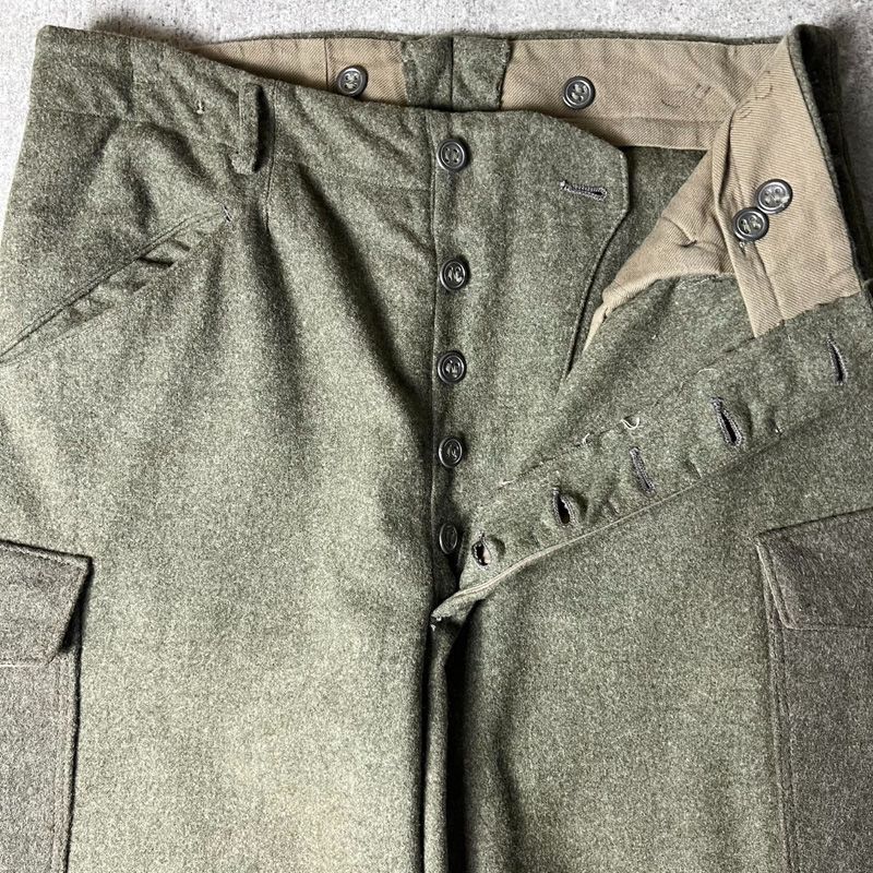 スウェーデン軍　ミリタリーパンツ　カーゴパンツ　　ヴィンテージ 40s ビンテージ スウェーデン軍 M39 肉厚ウールパンツ カーゴパンツ