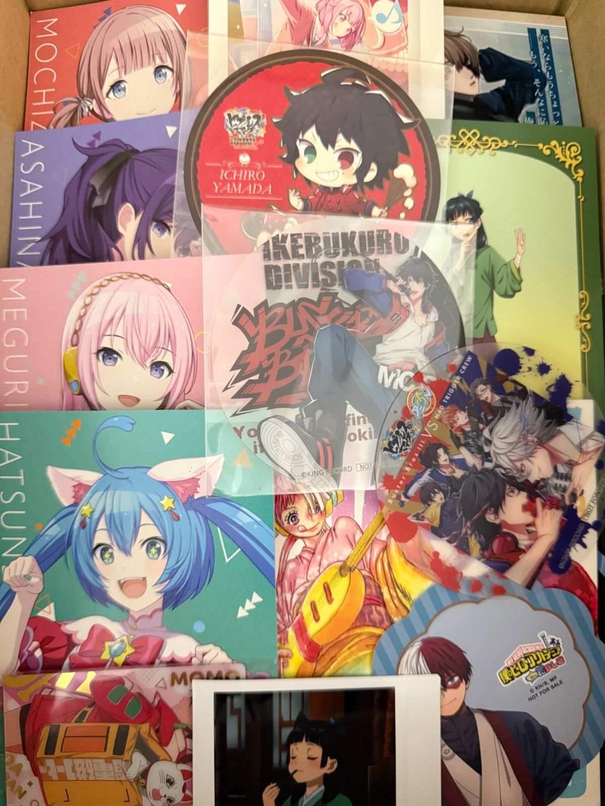 紙類 アニメ ゲーム まとめ売り 大量 コースター ポストカード カード