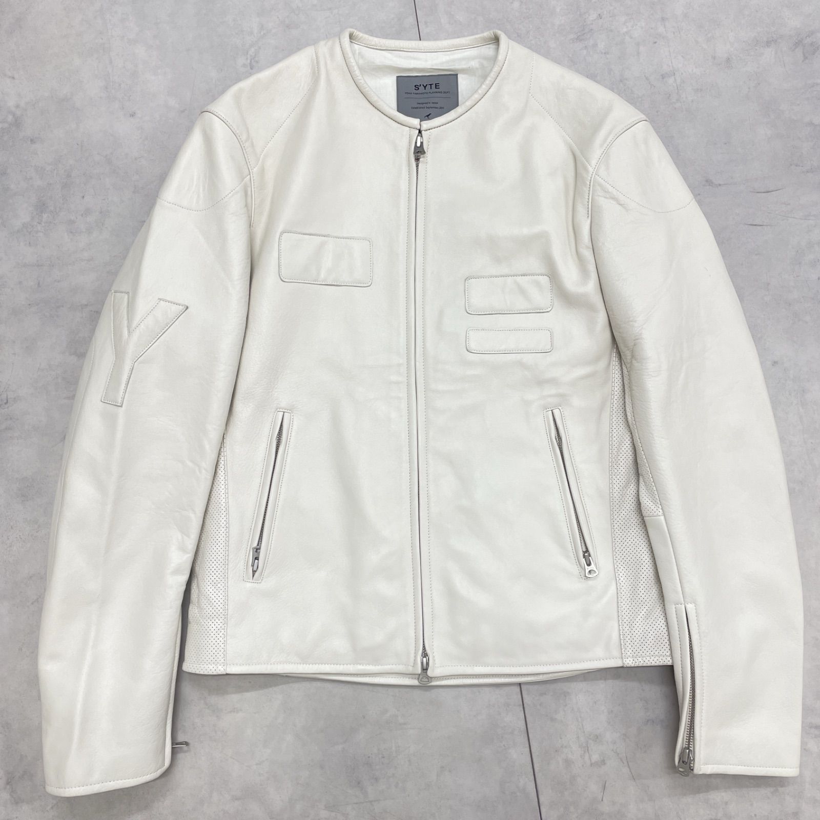 美品S'YTE★ラムスキンレザーシングルライダースジャケット　ホワイト S'YTE サイト ヨウジヤマモト レザージャケット ノーカラー 羊革