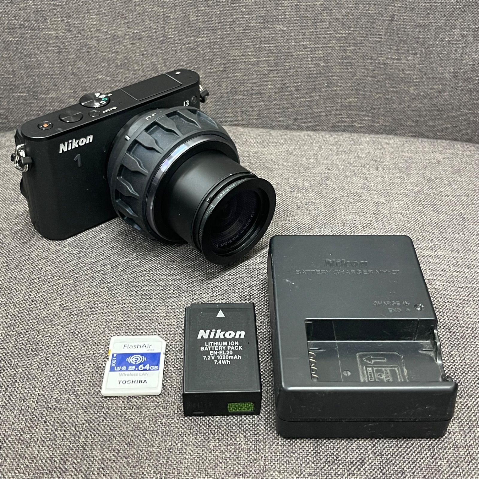 ジャンク品　Nikon J3 ミラーレスカメラ 1 NIKKOR 10-30mm ジャンク品 Nikon J3 ミラーレスカメラ 1 NIKKOR 10-30mm ジャンク