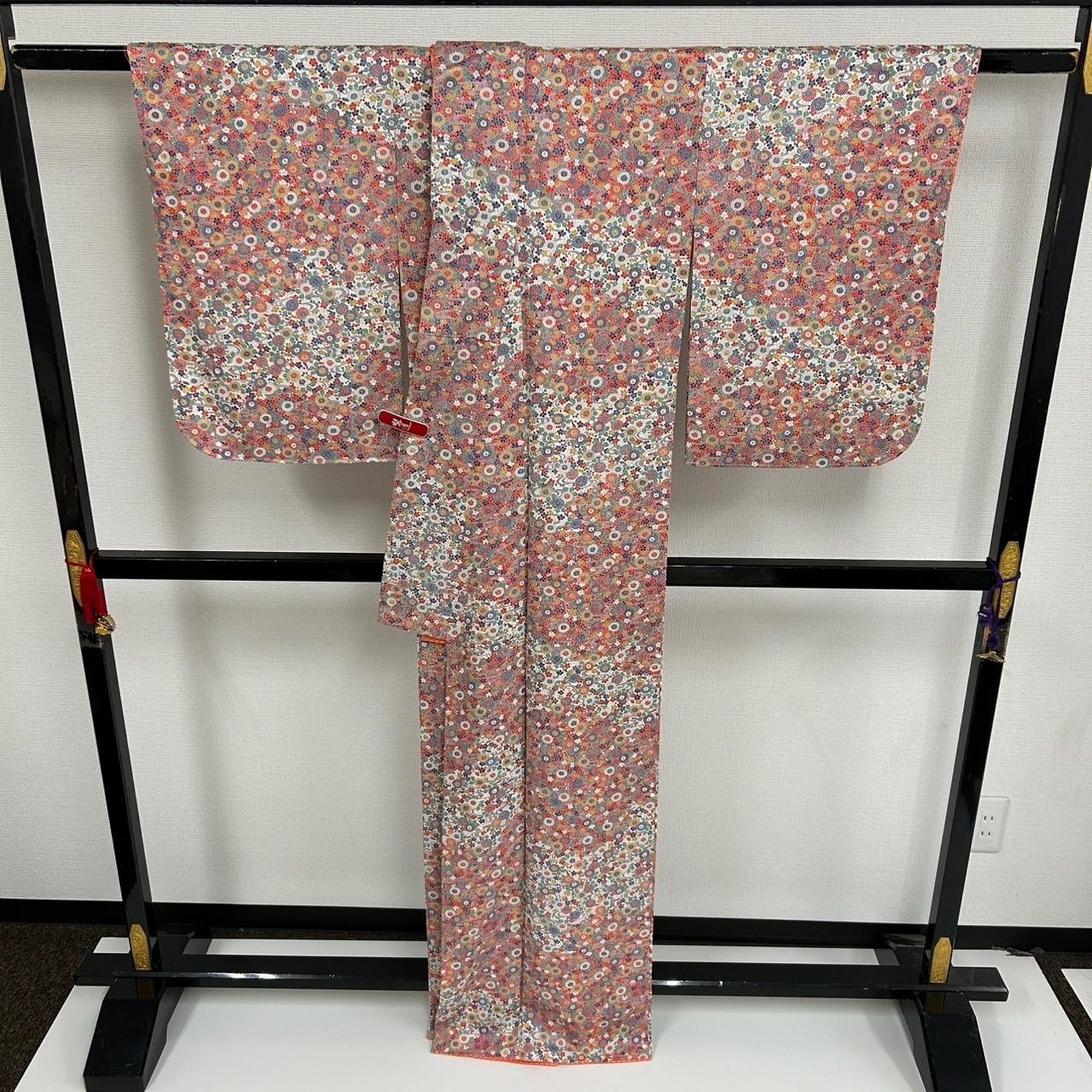 a14 未使用 花鳥唐草模様 正絹 小紋 裄66 唐草 縞模様 裄66 色味の良い 素敵なデザイン 小紋 正絹 T-7494 - メルカリ