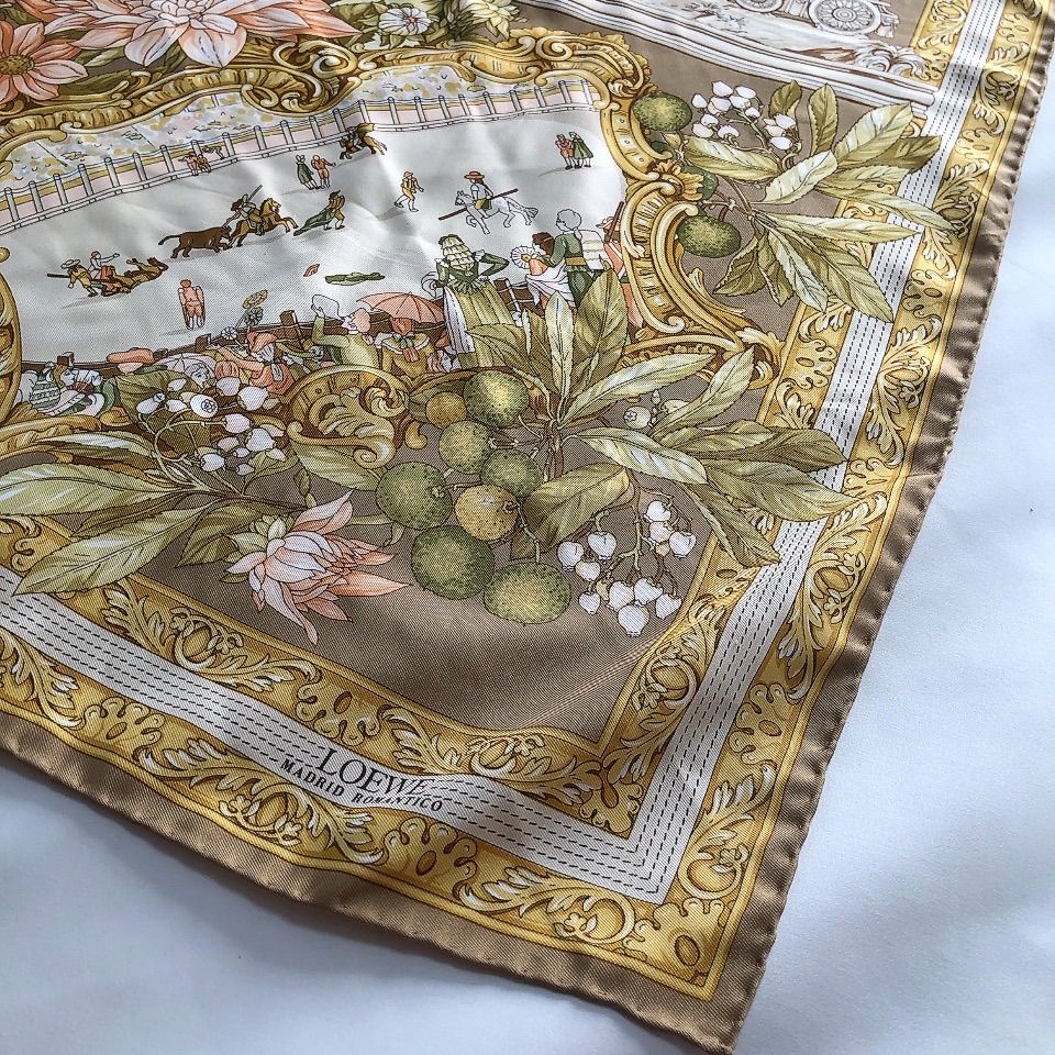 LOEWE ロエベ 大判スカーフ シルク100% 花柄 フラワー オリーブ