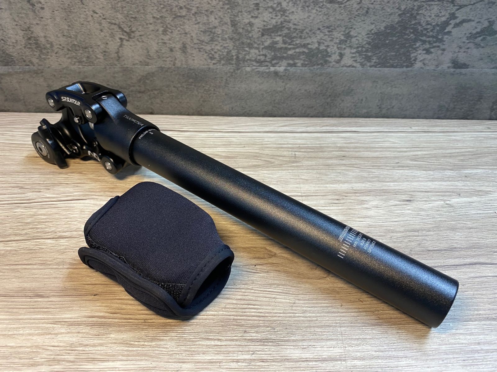超激得，新作登場 JK839 SR SUNTOUR NCX サスペンション シートポスト アルミ 黒 Φ30.9 その他