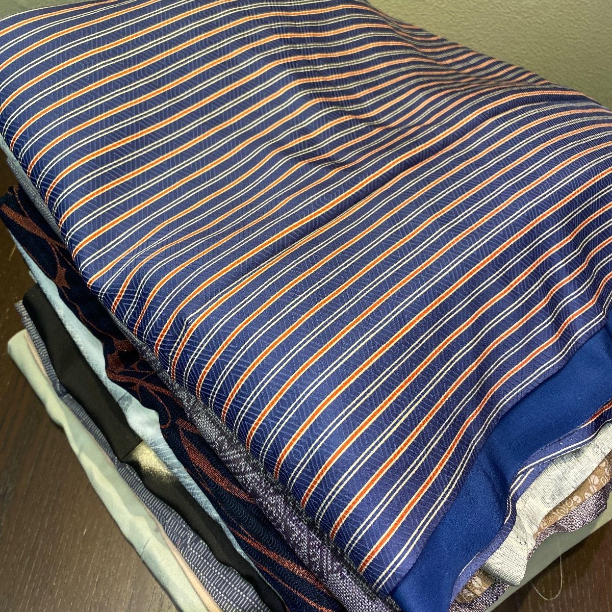 まとめ売り】正絹着物15枚 リメイク素材 ハンドメイド向け - メルカリ