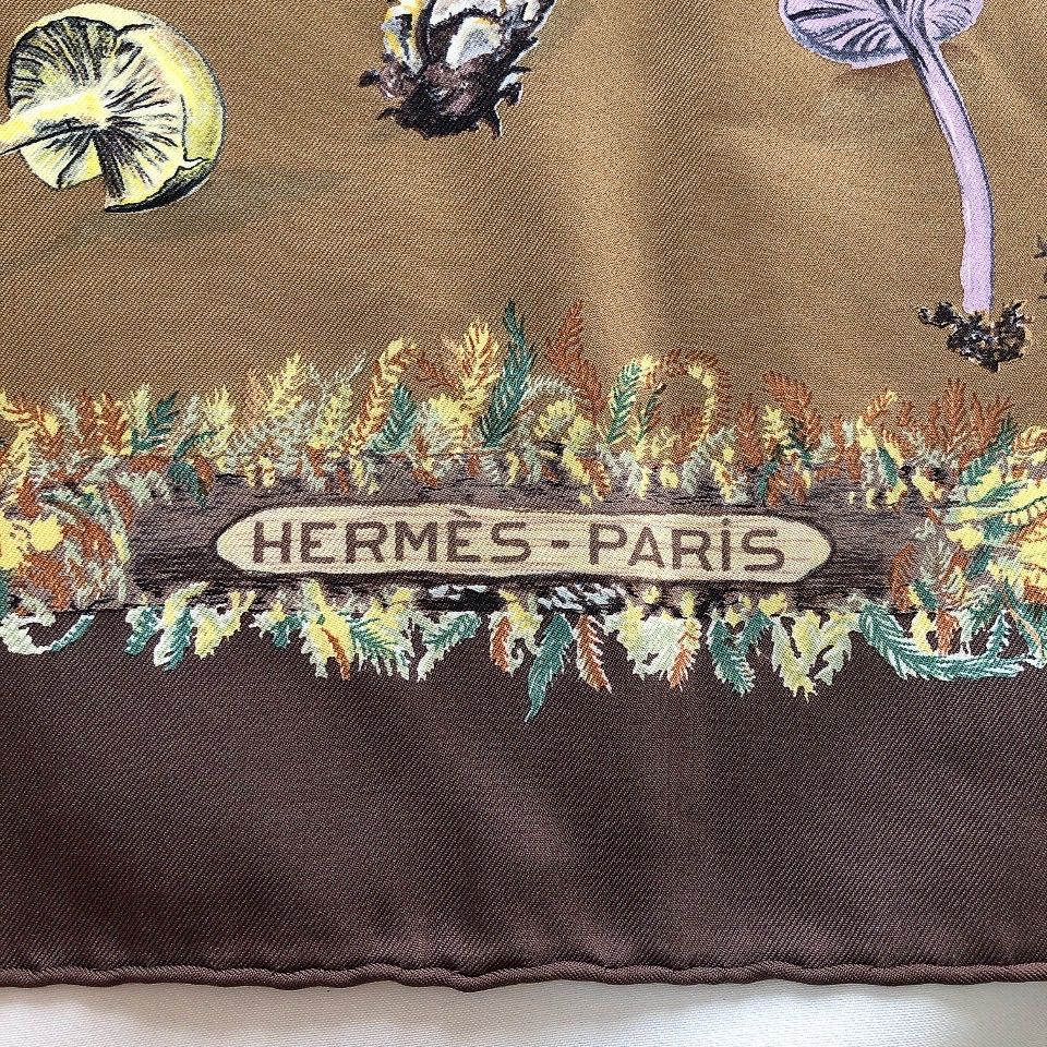 HERMES エルメス 大判スカーフ カレ90 シャンピニオン キノコ きのこ