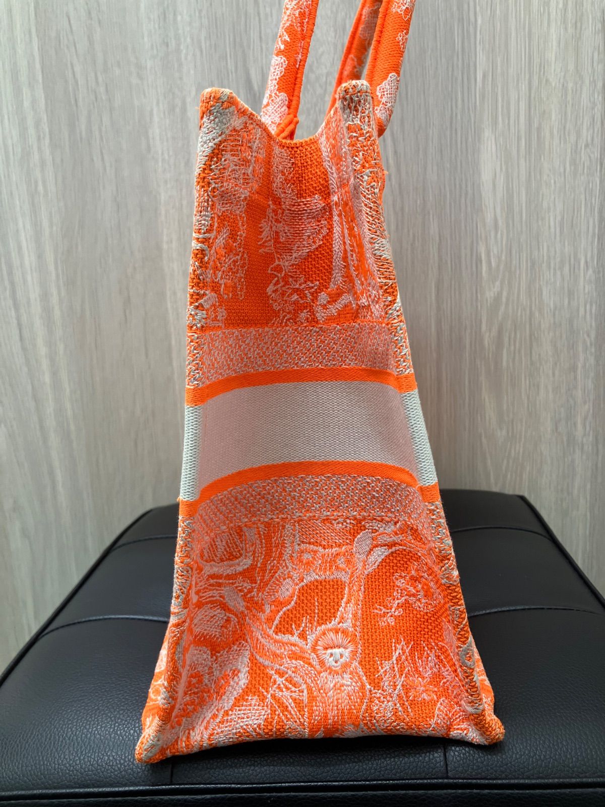 希少色】Christian Dior ブックトート ネオンカラーオレンジ - メルカリ