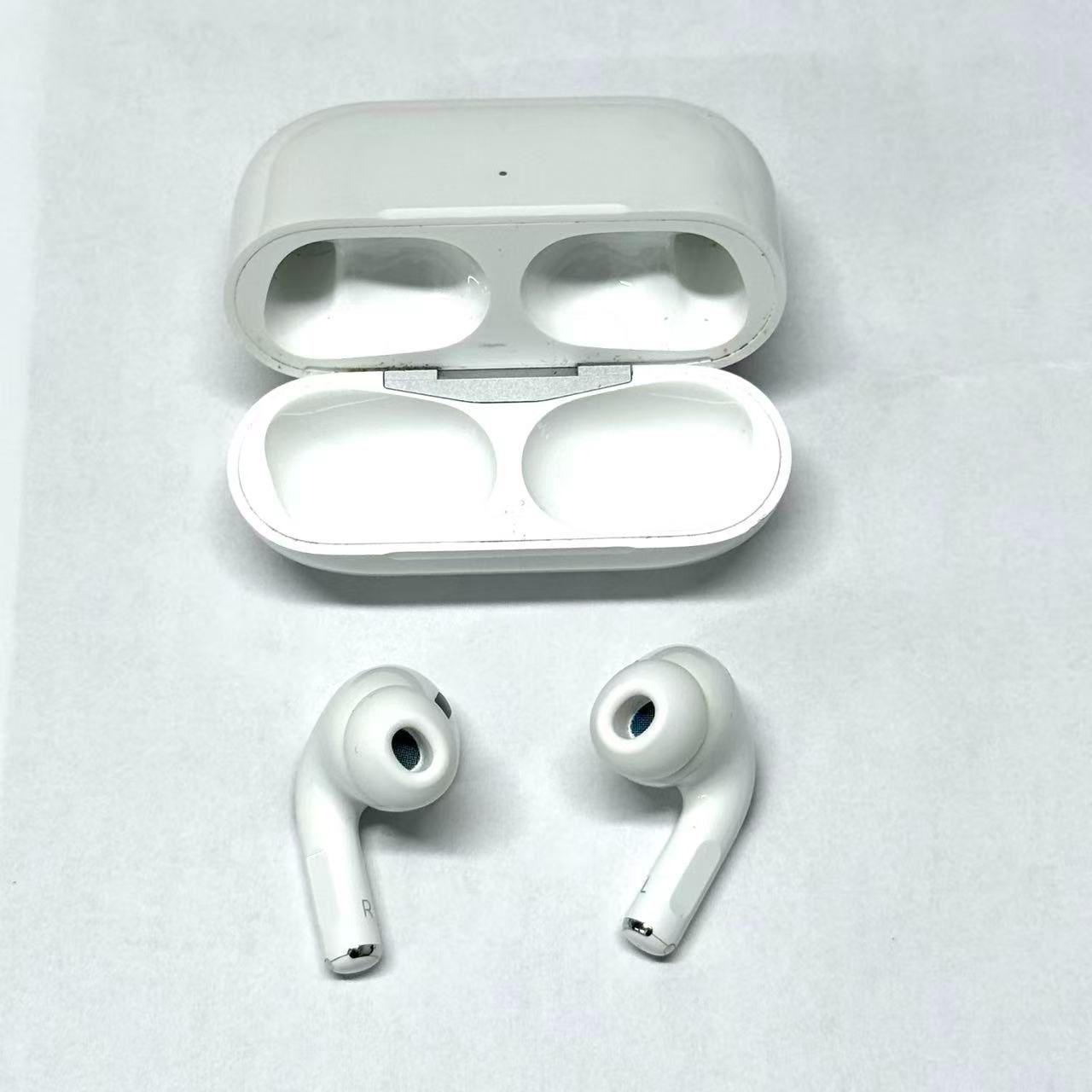 品 Bランク」AppleAirPods Pro（第2世代） ワイヤレスヘッドフォン 