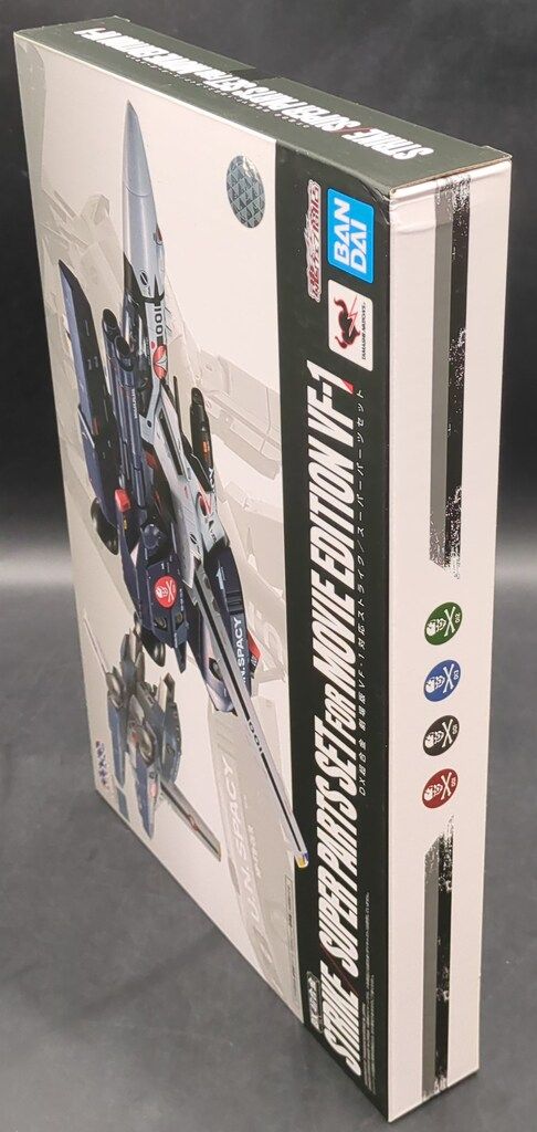 BANDAI SPIRITS DX超合金 売れ筋 劇場版VF-1対応ストライク/スーパー