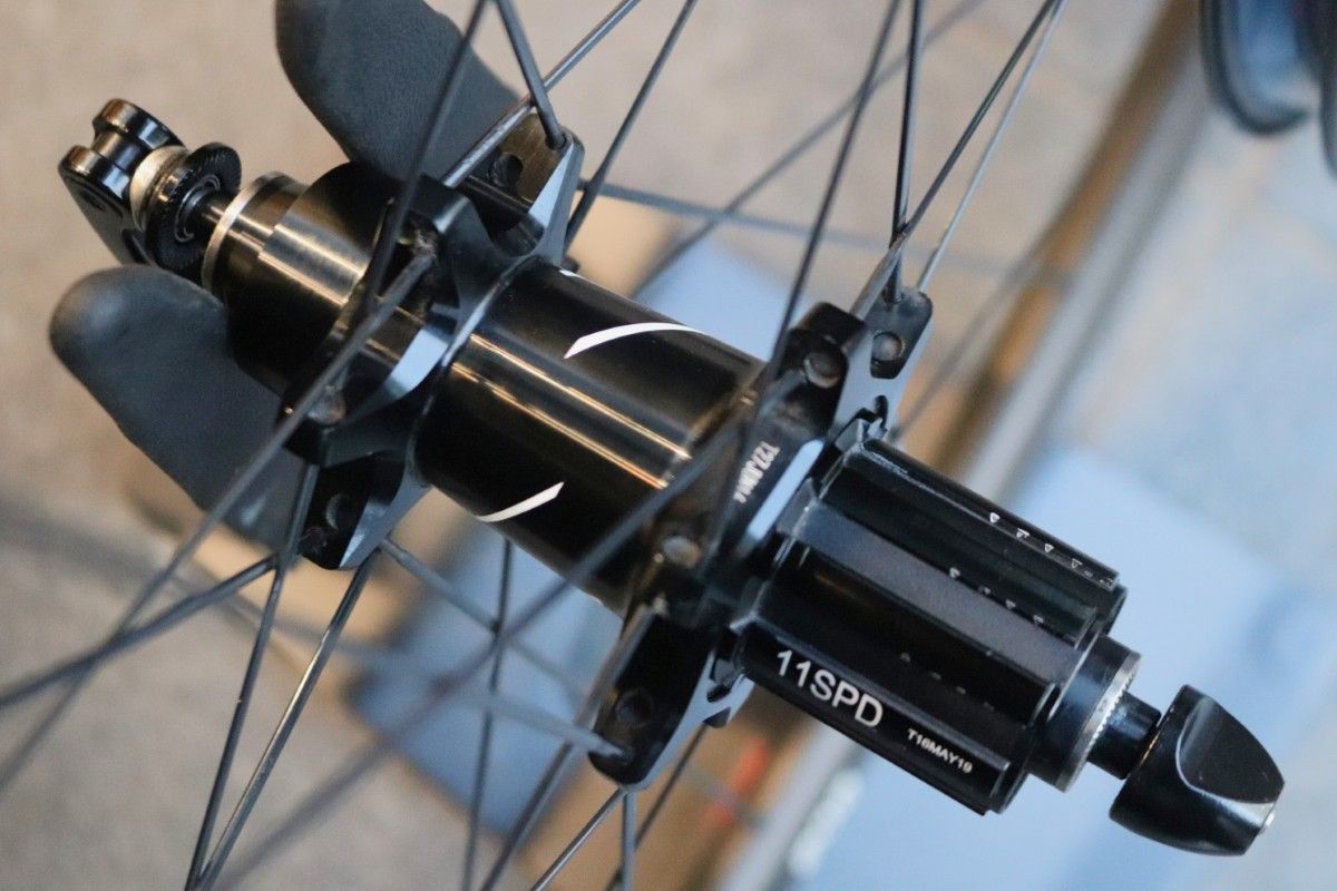 ジップ ZIPP ファイアクレスト 202 FIRECREST シマノ 11S/12S カーボン