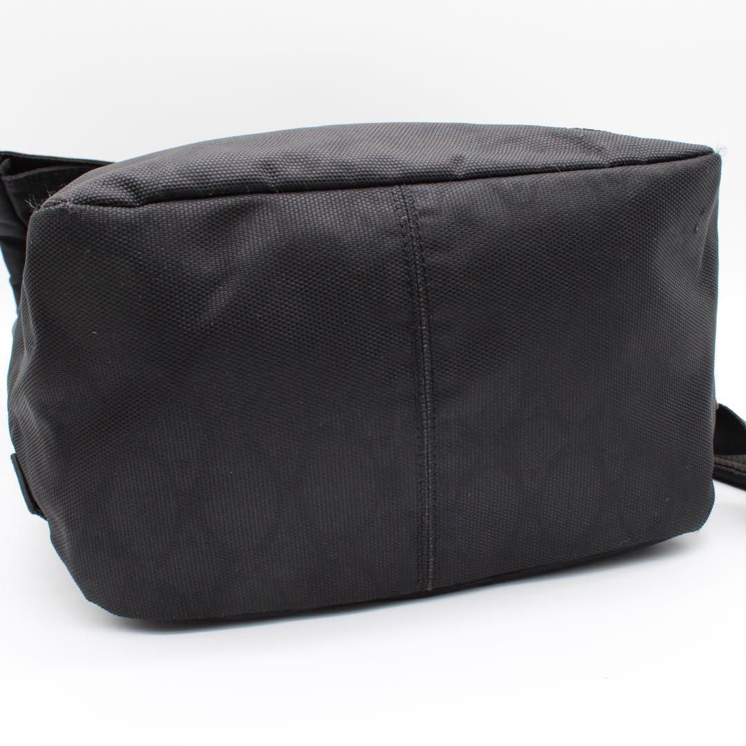 美品】Vivienne リュックサック バックパック A4可 ナイロン 黒色 