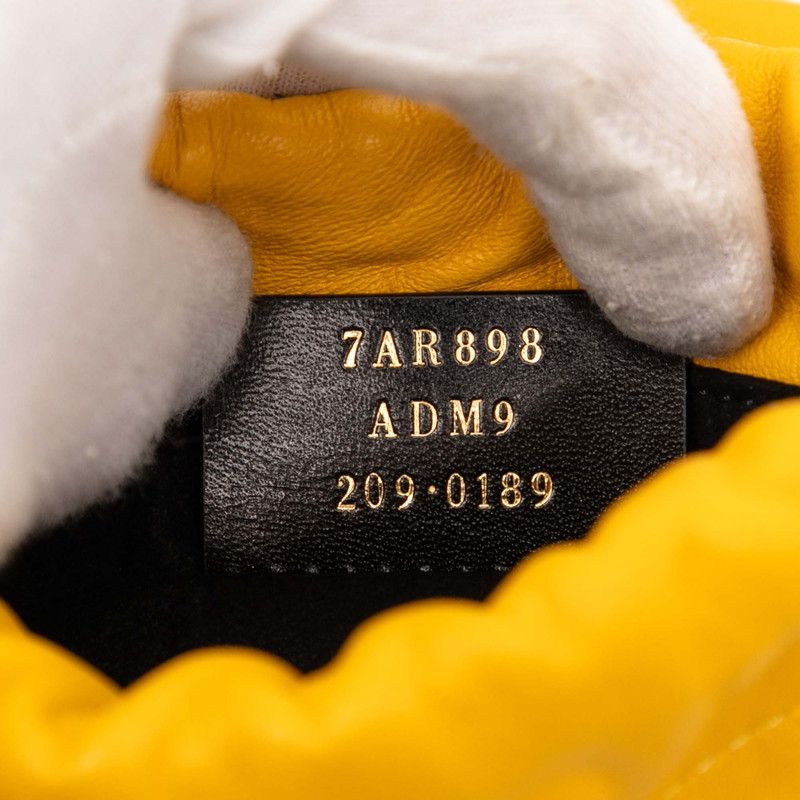 フェンディ ロゴ フォンポーチ 7AR898 イエロー レザー レディース