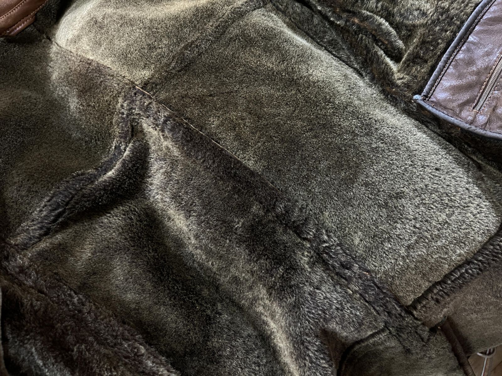 HUGO BOSS｜ヒューゴボス ムートン レザー コート - メルカリ