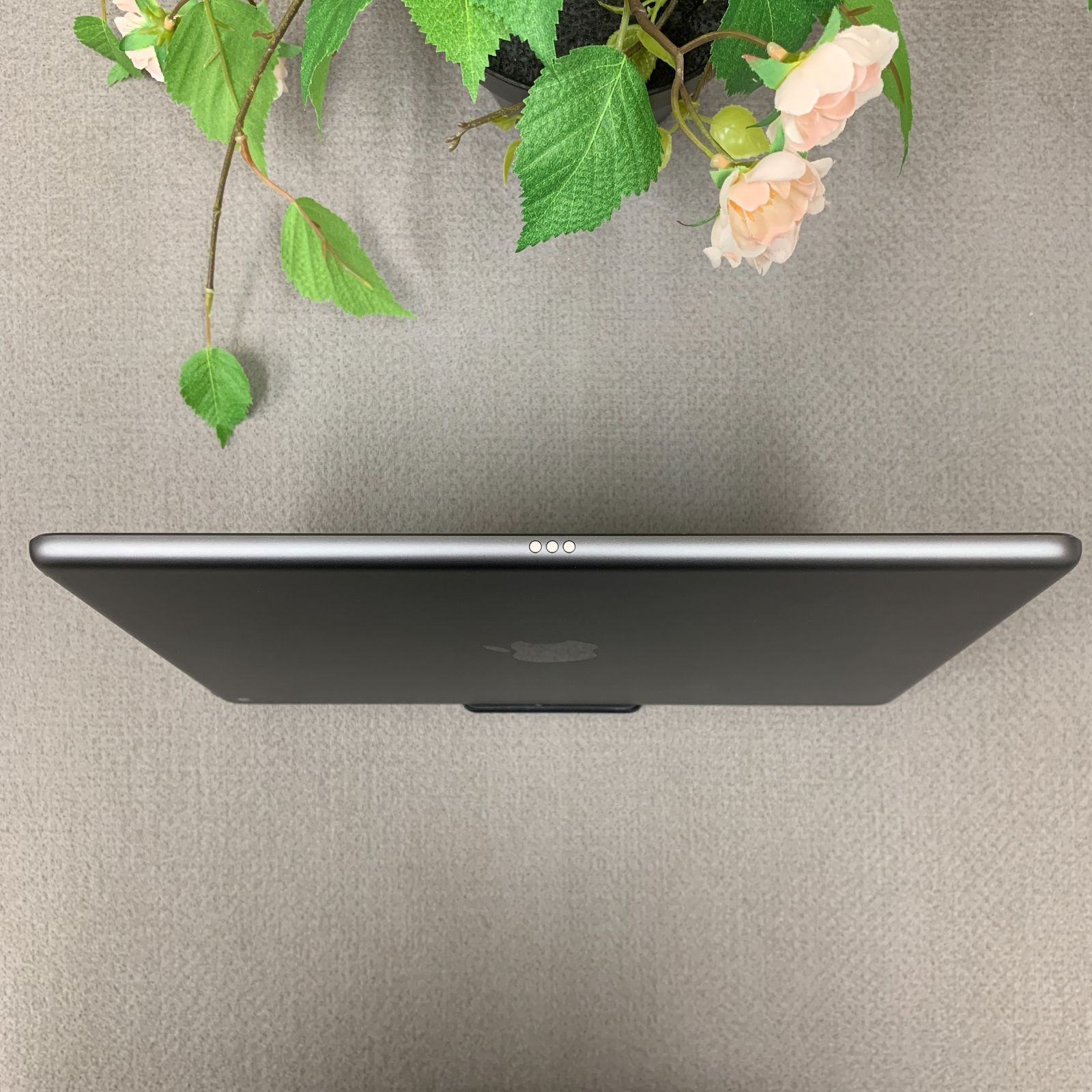 iPad(第8世代) 32GB スペースグレー Wi-Fiモデル - メルカリ