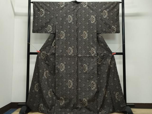 平和屋着物○本場大島紬 7マルキ 源氏車文 正絹 逸品 CAAZ8391vf