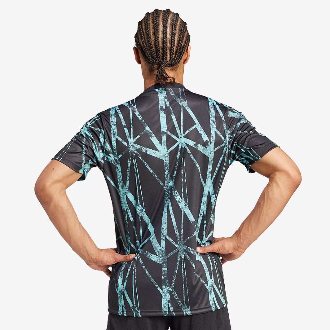 送料無料・匿名配送】アディダス サッカー バイエルン・ミュンヘン