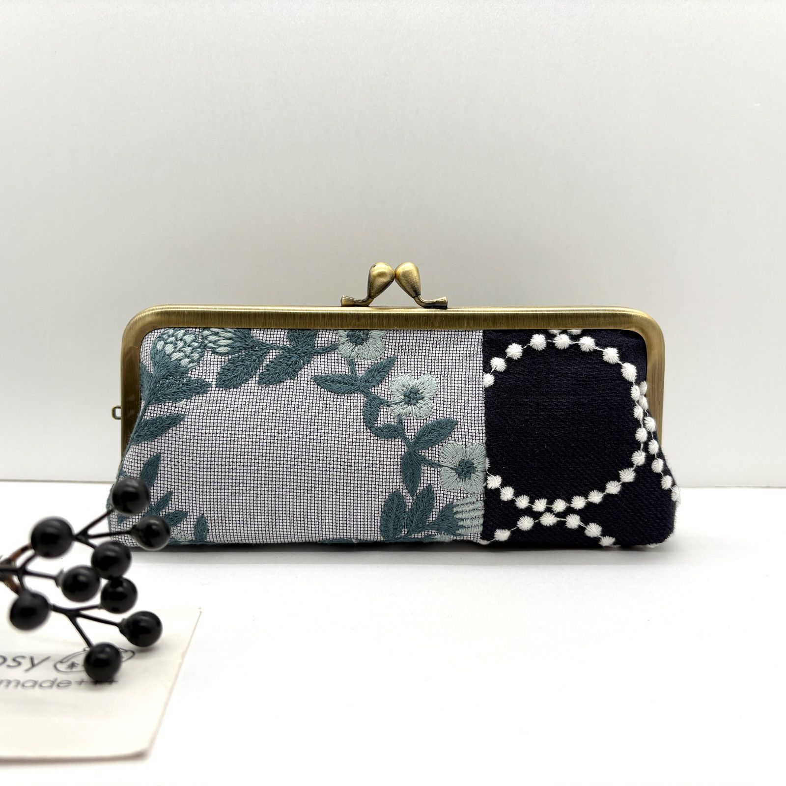 ハンドメイドミナペルホネン がま口メガネケース パッチワーク - メルカリ ハンドメイドミナペルホネン がま口メガネケース パッチワーク - メルカリ