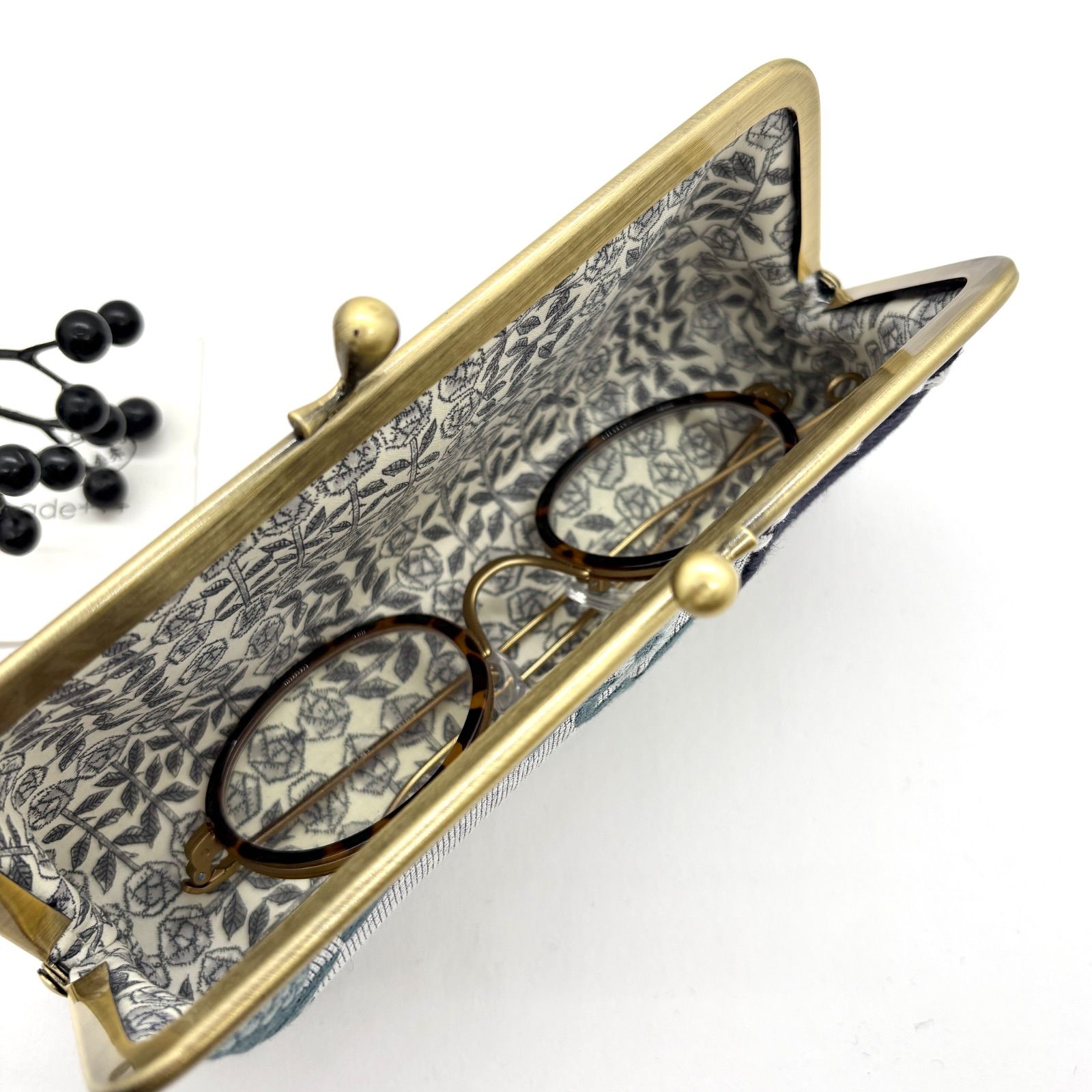 ハンドメイドミナペルホネン がま口メガネケース パッチワーク - メルカリ